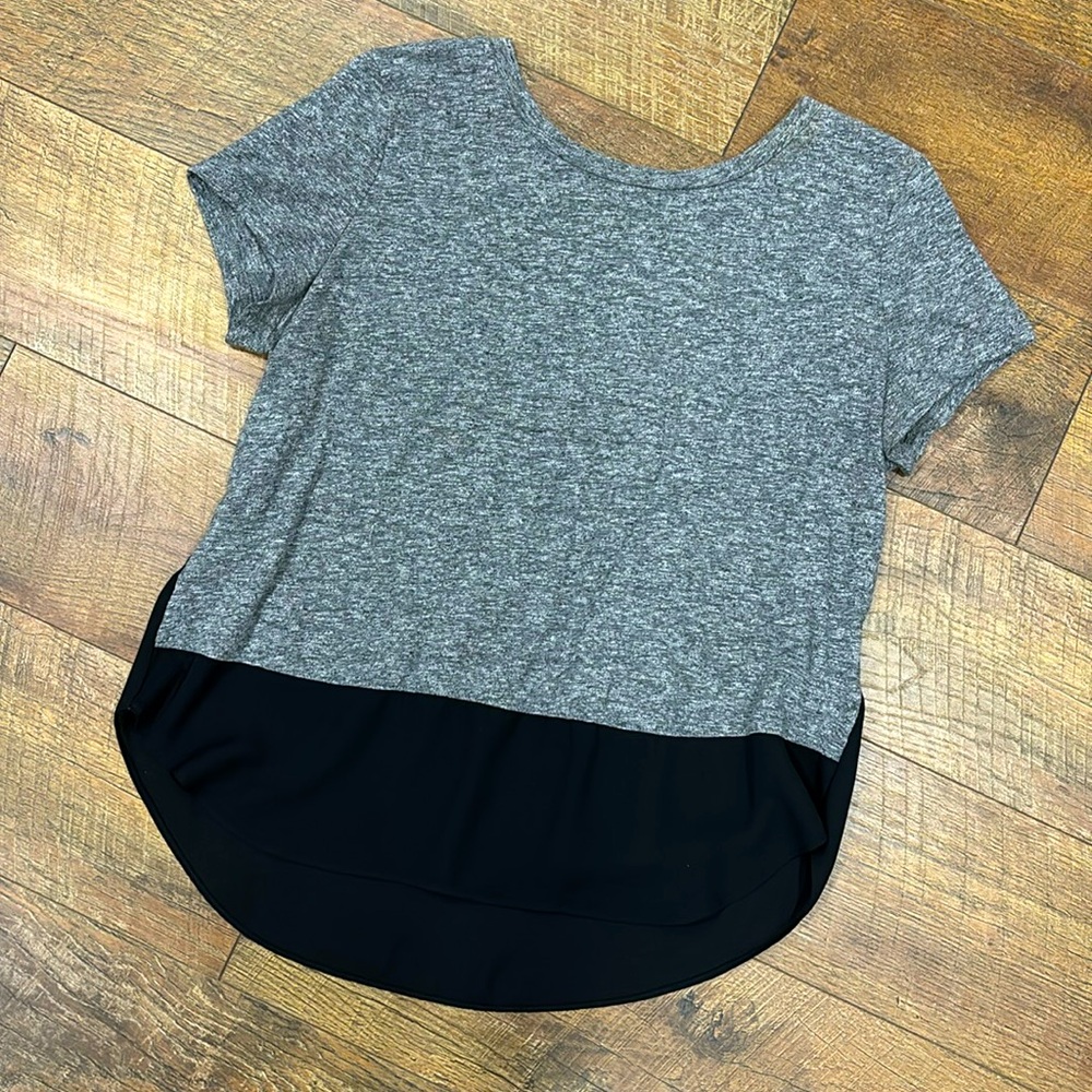 Express Grey and Black Tee - Medium